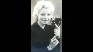 Phyllis Robins - Honey-Coloured Moon (1935)