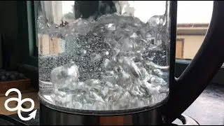 Why is a boiling kettle so noisy?