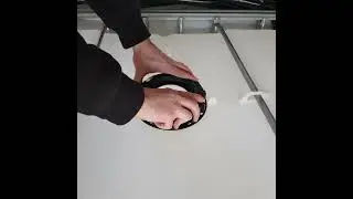 Lid and filter montage on IBC container