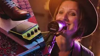 Jo Baldwin 'What's Up' / 4 Non Blondes (Cover) Live Wedding Singer West Midlands - AliveNetwork.com