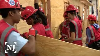 Newark&rsquo;s summer youth employment program offers hands-on skills