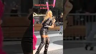 Heidi Klum Spotted Dancing Among People In Street🔥
