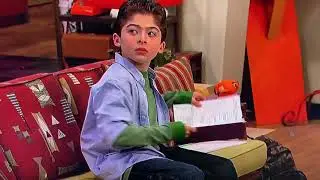 Icarly chuck slaps spencer