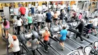 A Very Crowded Club Fit Briarcliff