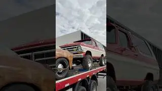 Brazil has the wildest Ford Trucks! Like Bumpside Bronco&rsquo;s - Full video 👆👆