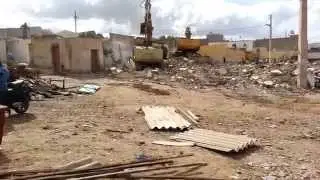 démolition de quartier de Kango a Sig, Algerie 2014 Part 1 هدم حي الكونغو بمدينة سيق الجزائر، الجزء