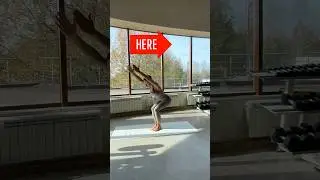 Уткатасана - для красивой осанки #асаныйоги #осанка #здоровье #йога #yoga #сила #энергия #yogatime