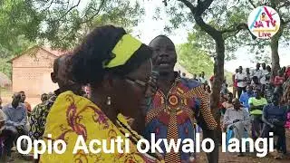 Opio Acuti has stollen a lot of money on lango war climan