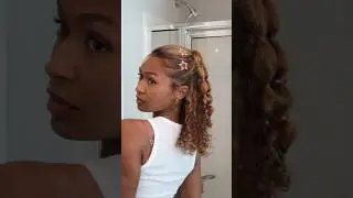 These star clips are too cute 🥹#howtostylenaturalhair #curlyhairstyles