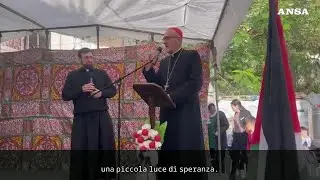 Il patriarca latino PIZZABALLA visita la comunità cattolica di GAZA: 