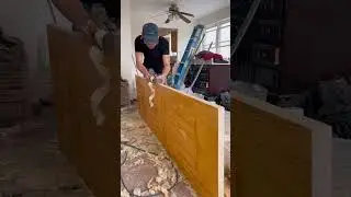 Use a planer to plan the door