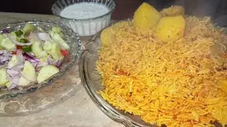 Aloo ki tahari recipe 🍲| Quick and Easy Homemade tahari | Cooking with Saira.