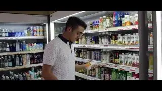 Advertisements effects on consumer buying habits HD 1080p