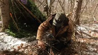 Building a Bushcraft Survival Shelter To Protect From The Wind
