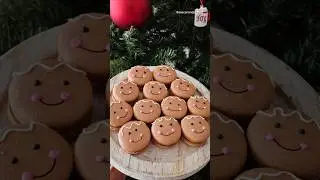 Gingerbread Macarons. It was fun to decorate them. #macaron #gingerbread #christmas #food #baking