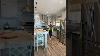 This home is priced less than cost to build !! 😱 📍3102 Goldfinch Ter, Englewood, FL 34224
