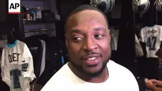 Panthers Fullback Mike Tolbert Pays $3,900 Bill In ALL Coins