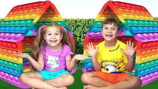 Diana y Roma - Desaf&iacute;o Pop It y otros desaf&iacute;os divertidos