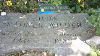 Celebrity Grave Hunting - The Graves of Gilda Radner and Benny Goodman