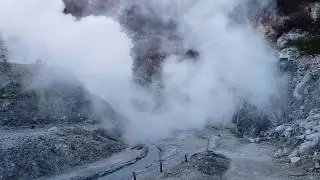 Drone Solfatara, Campi Flegrei fumarole Pisciarelli, Napoli Naples