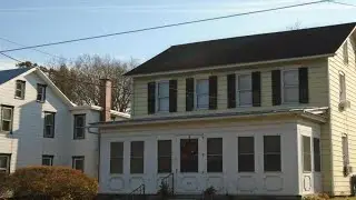 28 MAIN, BROWNSTOWN, PA Presented by Delvin Hemphill.