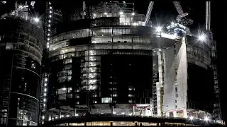 Queen&rsquo;s Wharf Sky Deck gets lifted into place