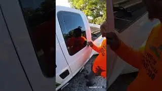 Car lockout #locksmith #locksmithservices #cerrajeros