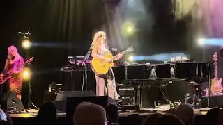 Sarah McLaughlin - Building a Mystery Live @ Auditorium Theater Chicago IL. 11/22/2025