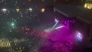 Machine Gun Kelly - born with horns  (Cleveland, Ohio) 8/13/22 (from higher distance)