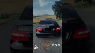 E550 Biturbo Revs #benz #e550 #v8