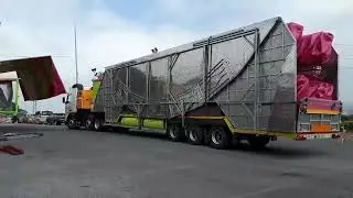 Entrada de Mega Rana XXL y Tropikana en Sestao Jaiak San Pedro 2019