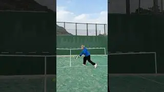 壁打ちでバックハンドスライスのタッチを確認中#tennis #テニス #backhandslice