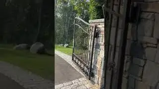 Wrought iron garden gate installation #gate #irongate #wroghtirongate #custom #drivewaygate #diy