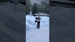 Funny snowy day 🤣🤣🤣 #snow #fail #funnyvideos #funny #winter #fyp #foryou #tiktok #usaus