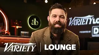 Jordan Davis Talks Christmas Hits, Family Life & Giving Back to the Nashville Songwriting Community