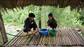 The homeless boy and the poor girl bought two baskets to pick lemons to sell.-Homeless boy
