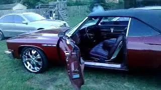 73 drop top Delta 88 Cranking gogo music