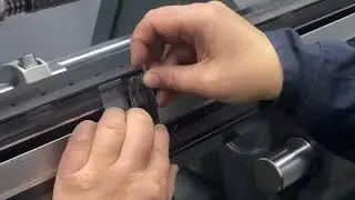 Tricot Machine Compound Needle Installation