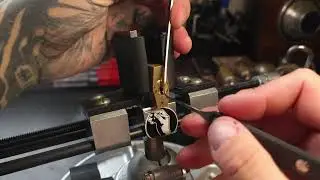 [11] Master Lock #130 - Picked