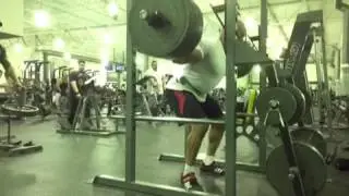 Stan Efferding 585 4 reps No Wraps