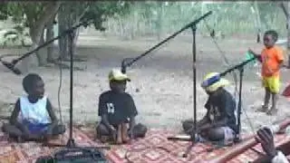 Yolngu Yumurrku Recording Session Dhalinynga