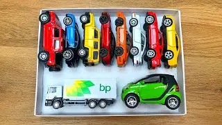 На белом фоне №5 представлены различные автомобили разных марок.