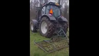 Weideslepen met Valtra N Serie + Uitleg weidesleep