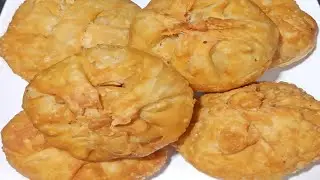 Khasta aloo layered Kachori | खस्ता layers वाली आलु  कचौरी । Potatoes and green peas Stuffed Kachori