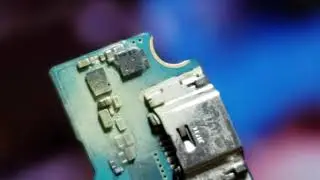 J7 prime no enciende, condensador en corto.