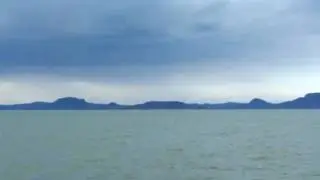 Balatonkereszt&uacute;r Blick &uuml;ber den Balaton zum Nordufer
