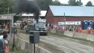 Chad Lapointe pulling in Johnson, VT