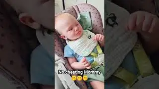 No cheating Mommy 🥴🥴🥴 I'm grown up now 😊😊🤭🤭