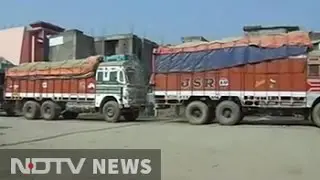 Nepal border crisis deepens, 4,000 Indian trucks stranded