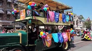 Full D23 Cavalcade with 23 Special Characters and Disney Legends! #d23 #disneyland #disneyparks